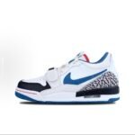 8839 Jordan Legacy 312 GS qulay sport, engil kiyinishga chidamli, oq va koʻk rangli past ustki bolalar basketbol poyabzali