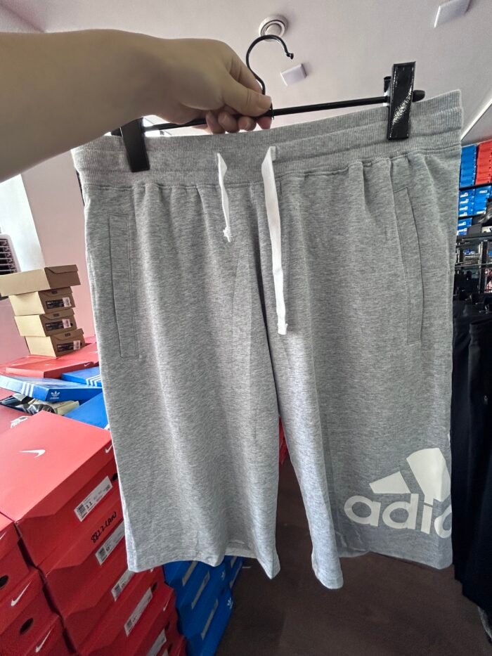 【UZ86073】adidas tasodifiy shortilari kulrang - 图片 2